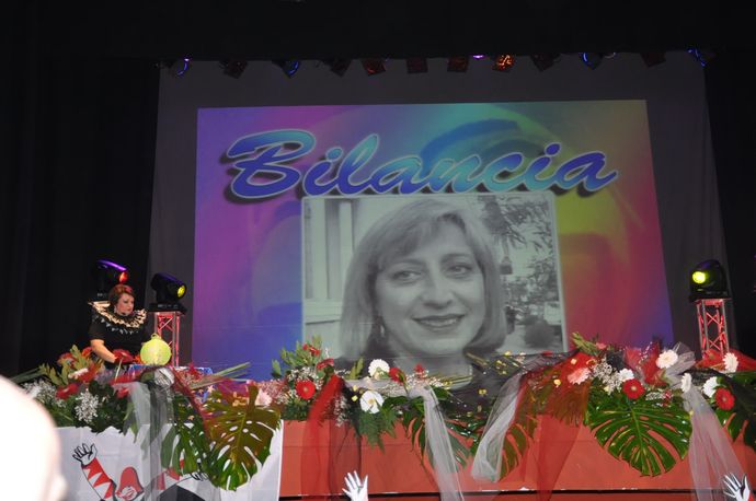 Ingrandisci la foto